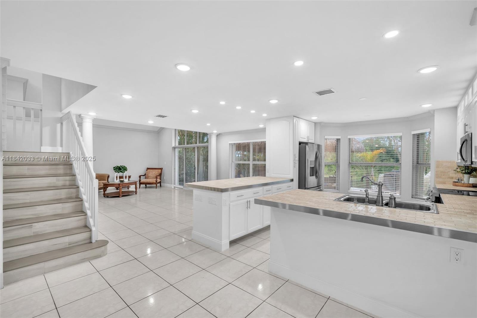 730 NW 166th Ave, Pembroke Pines, Florida image 13