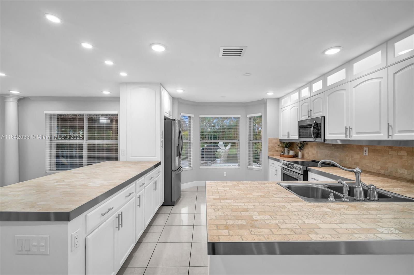 730 NW 166th Ave, Pembroke Pines, Florida image 19