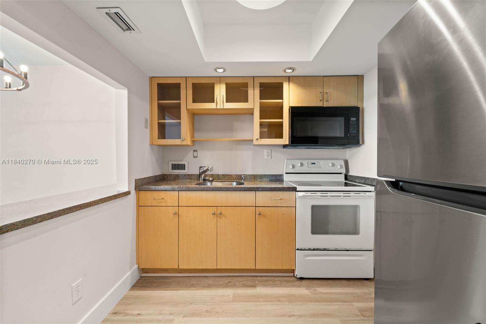 5401 Collins Ave #629, Miami Beach, Florida image 6