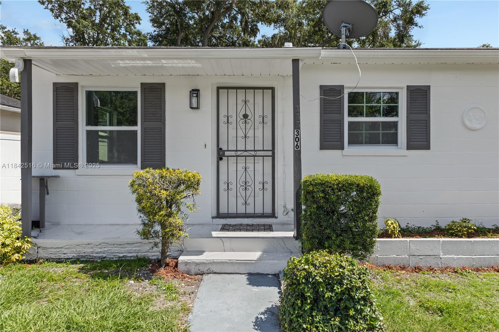 1429 SW 9th St #5, Fort Lauderdale, Florida image 1
