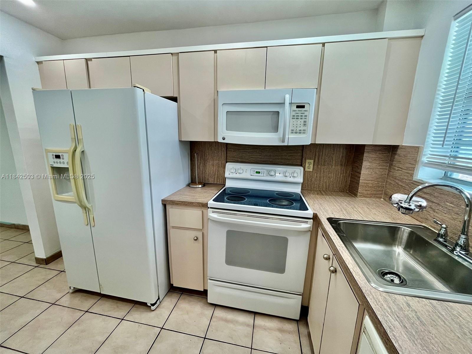 Property photo # 7