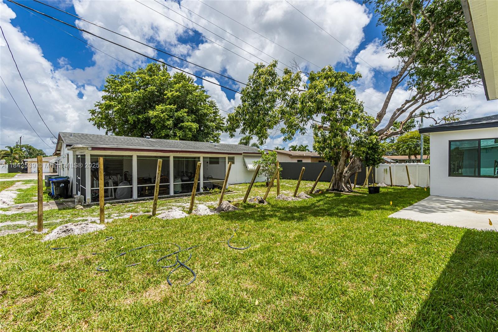 3460 SW 18th St, Fort Lauderdale, Florida image 2