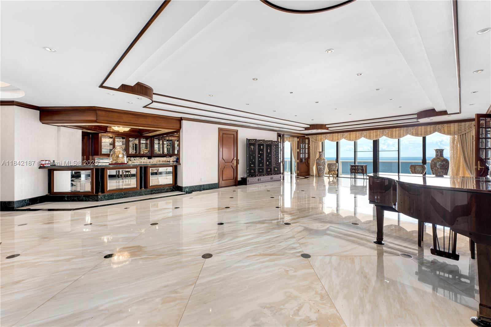 5757 Collins Ave #PH-4, Miami Beach, Florida image 2