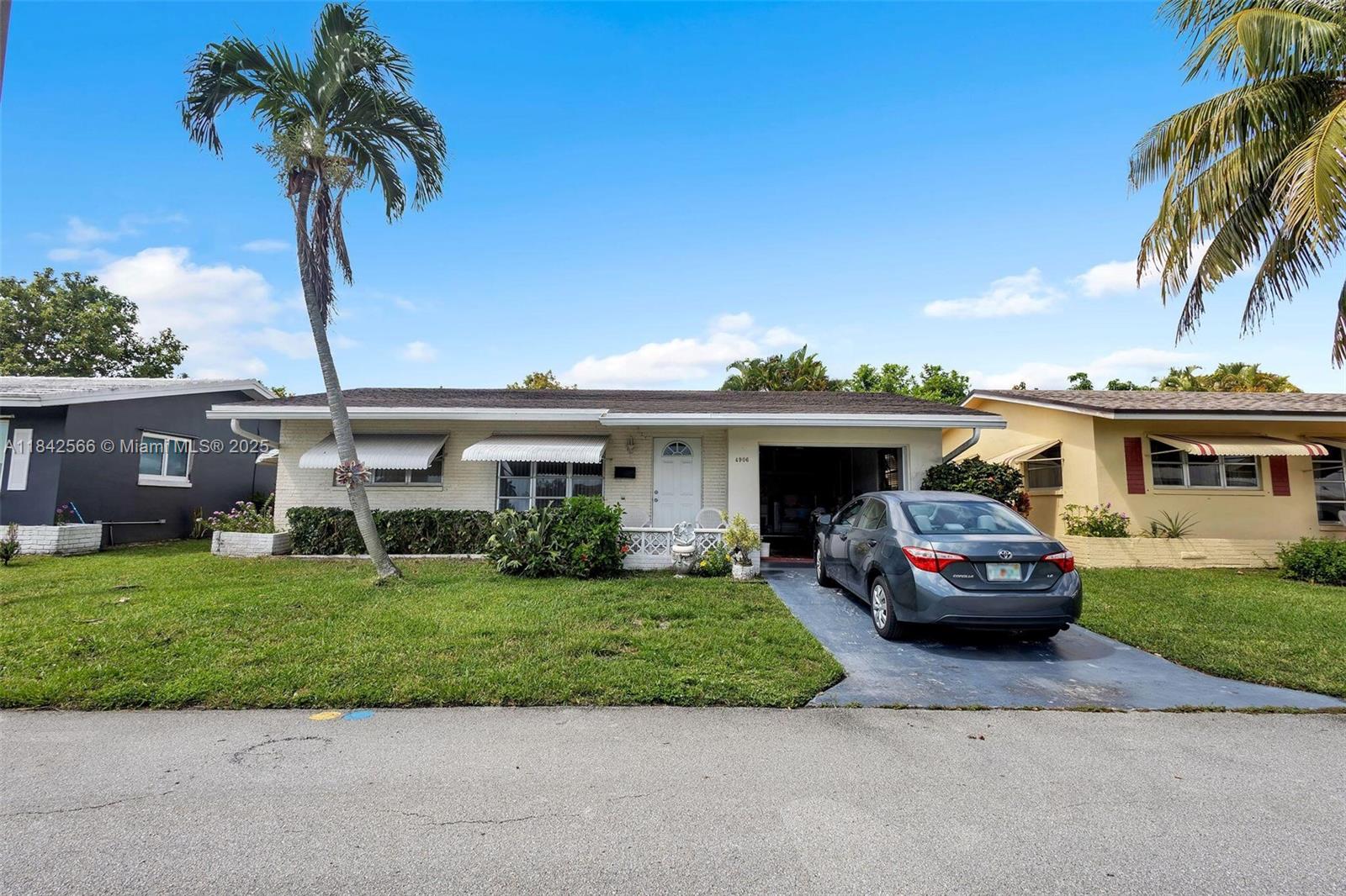 4906 NW 53rd Ct, Tamarac, Florida image 1