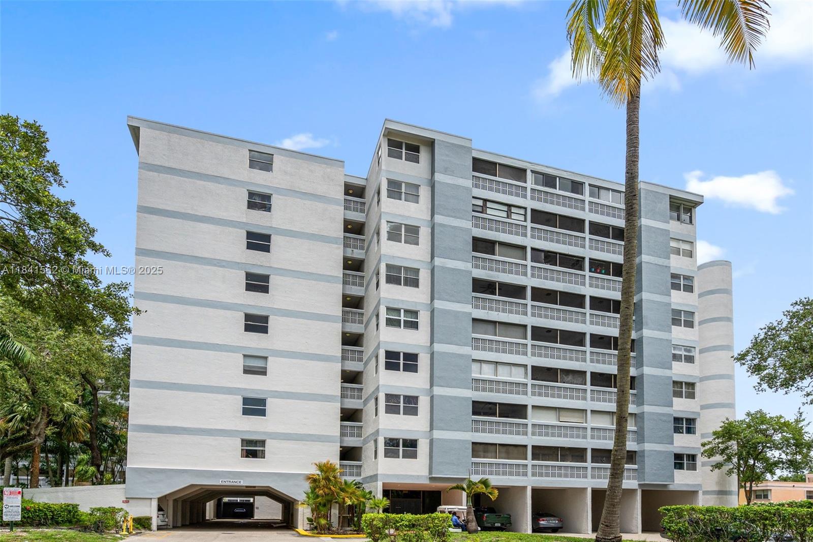 3301 Spanish Moss Ter #806, Lauderhill, Florida image 1