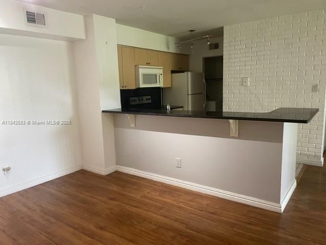 Property photo # 6