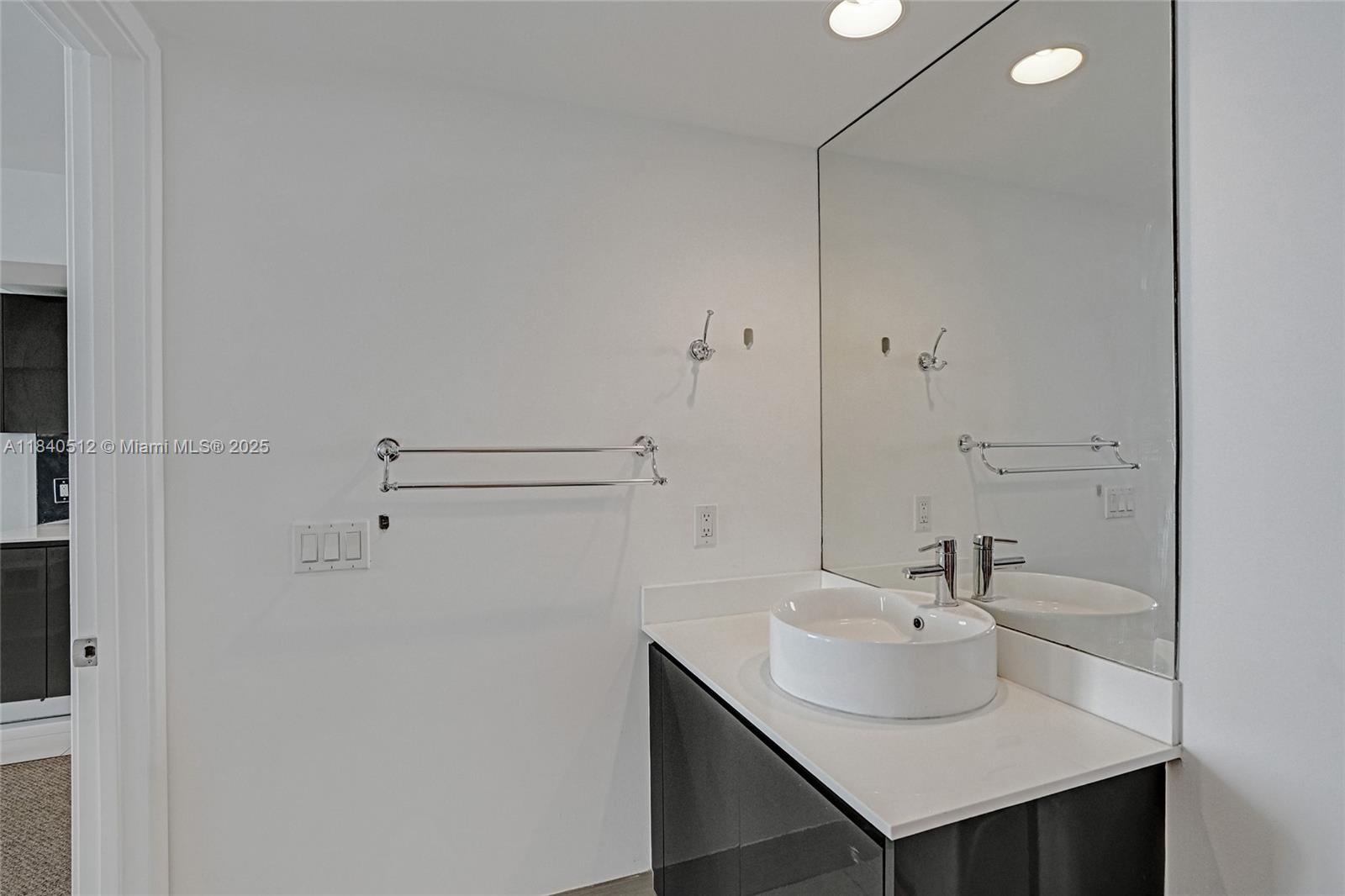 31 SE 6th St #805, Miami, Florida image 17