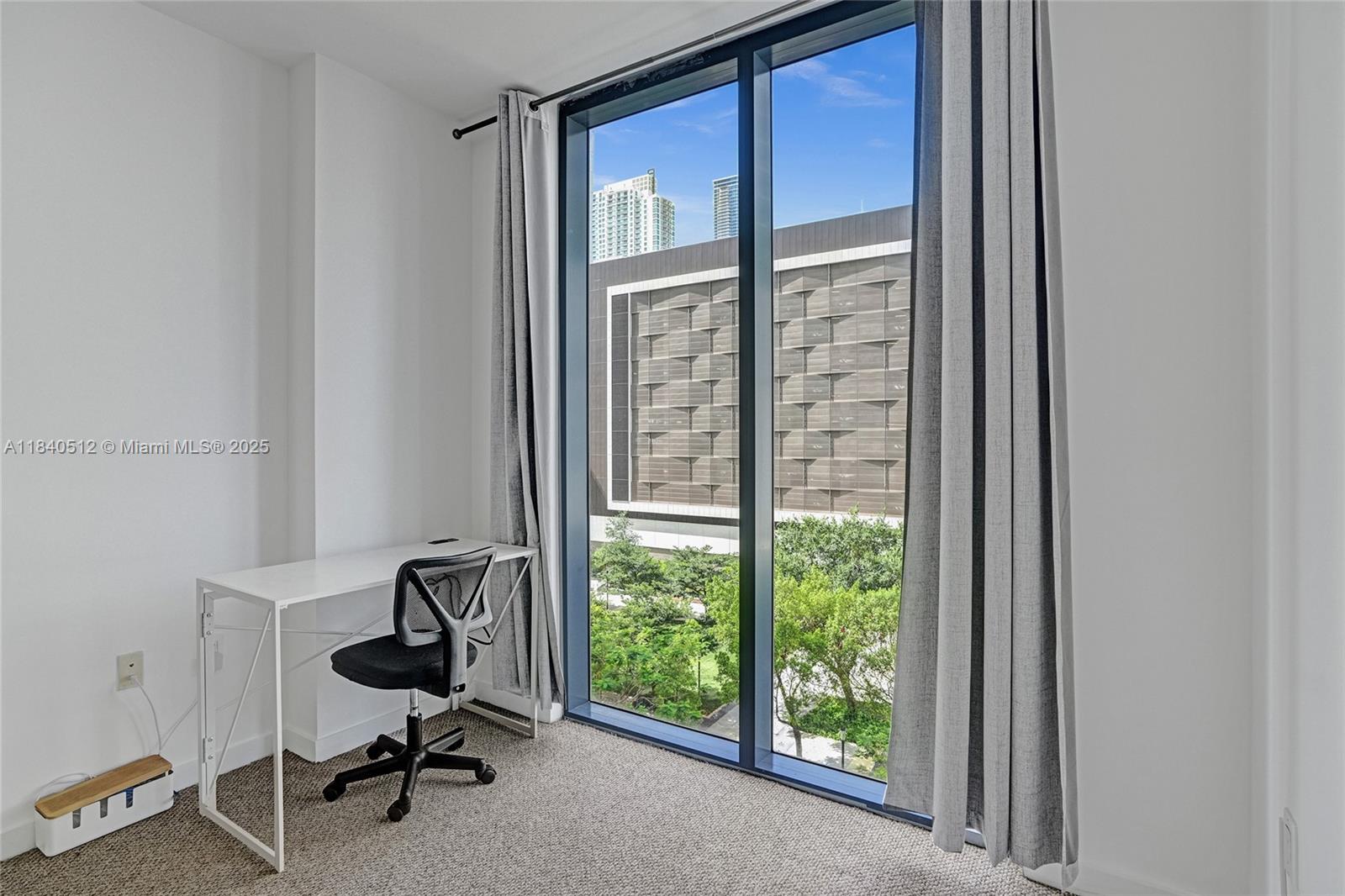 31 SE 6th St #805, Miami, Florida image 18
