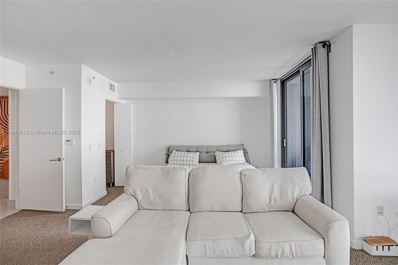 31 SE 6th St #805, Miami, Florida image 23