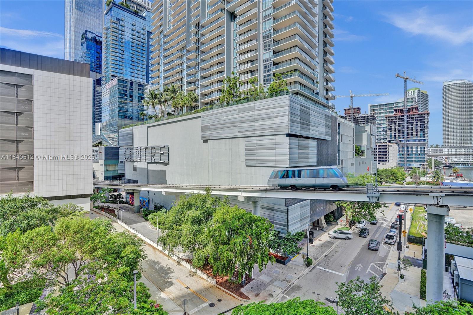 31 SE 6th St #805, Miami, Florida image 28
