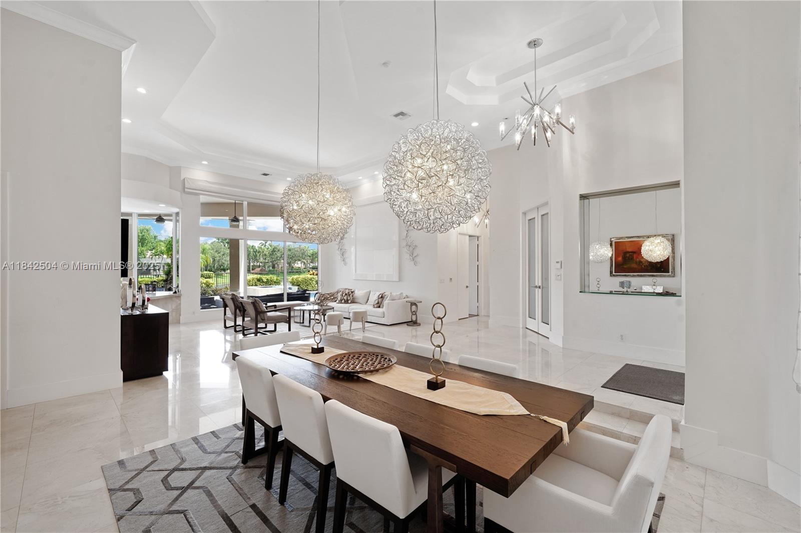 2458 Provence Ct, Weston, Florida image 6