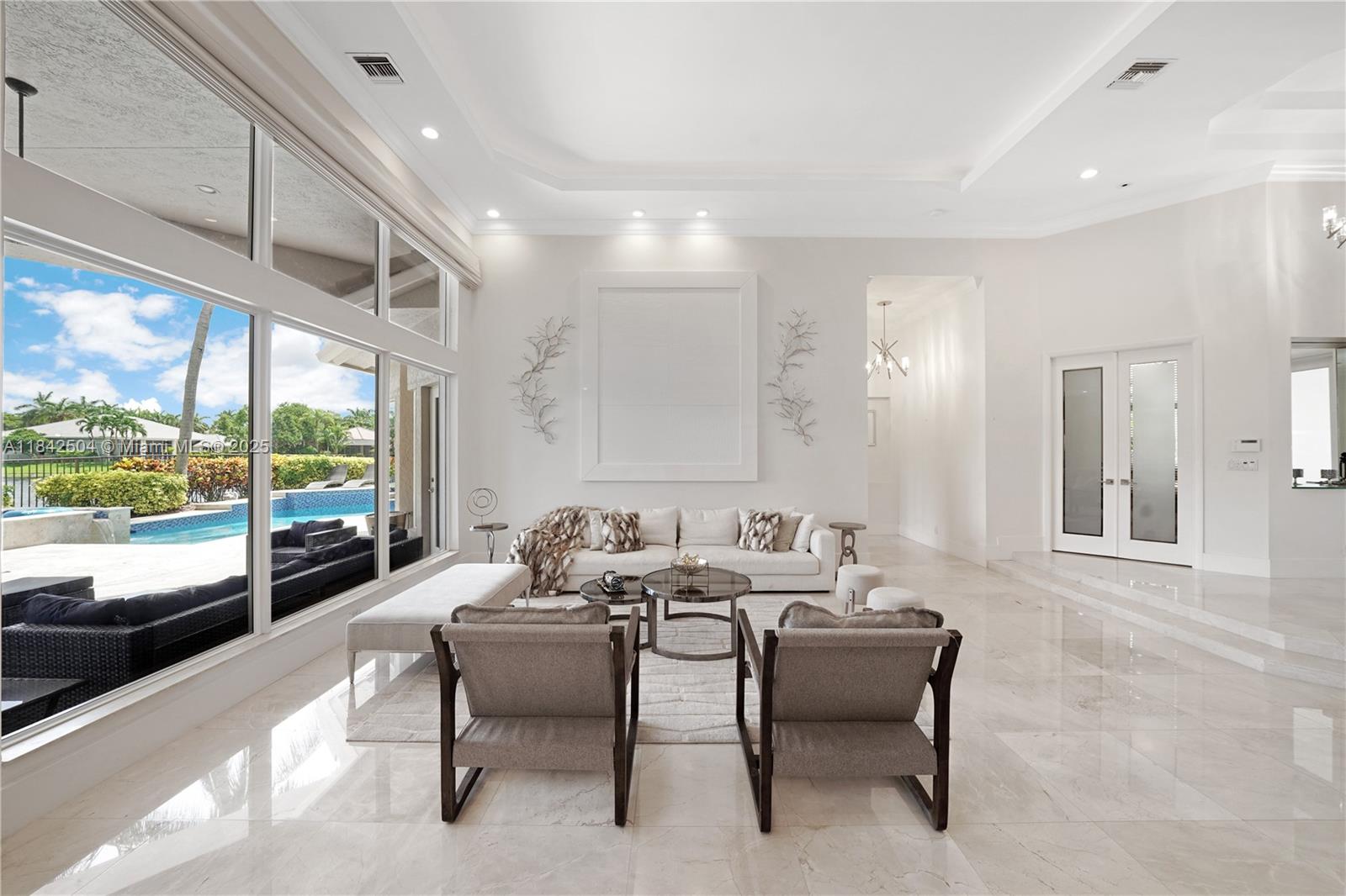 2458 Provence Ct, Weston, Florida image 8