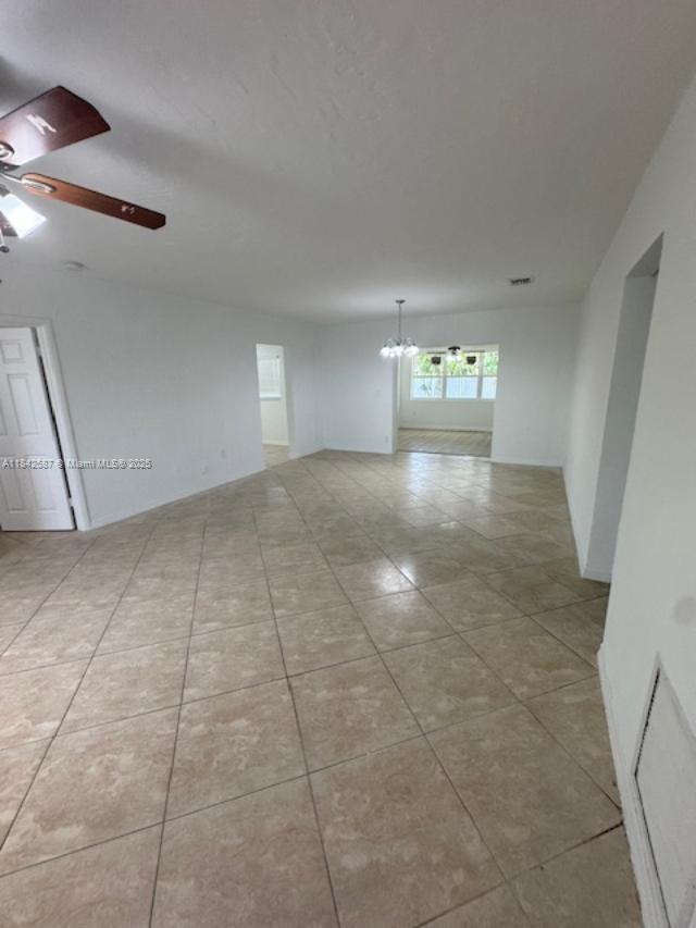1561 NW 132nd St, Miami, Florida image 6