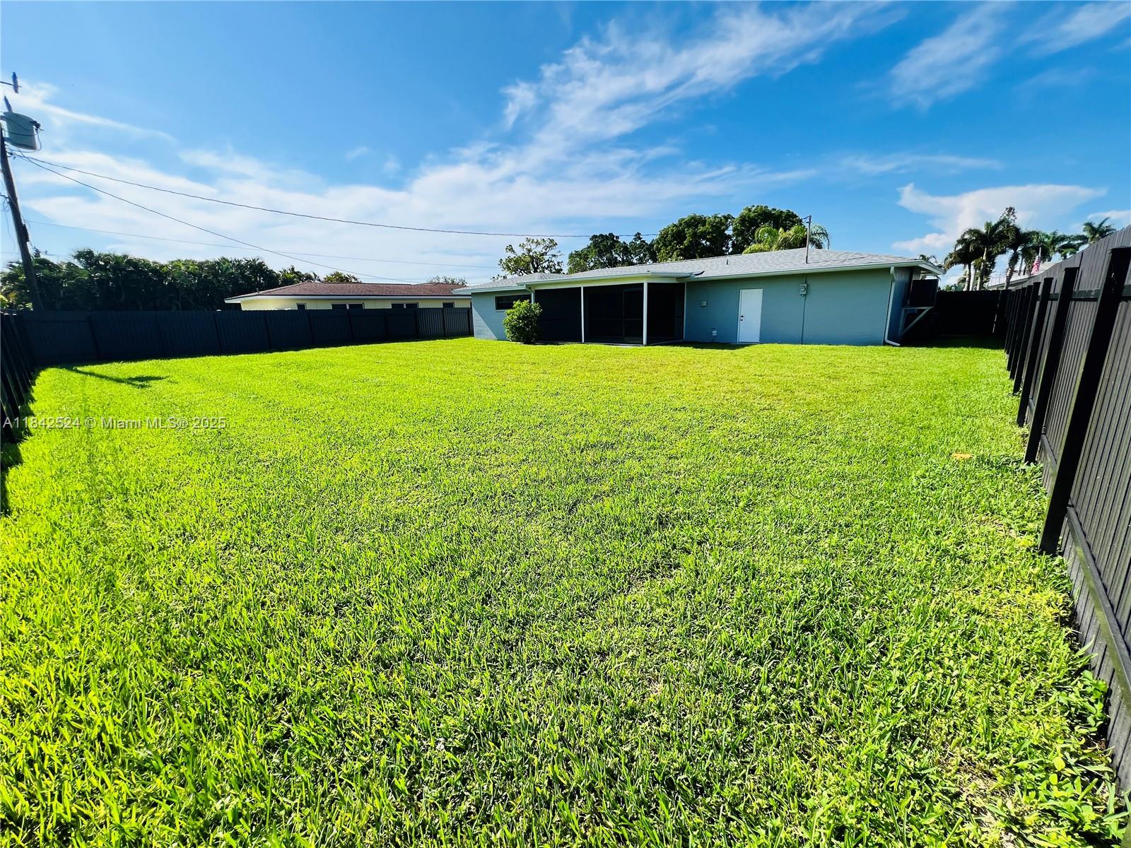 235 SE 44th St, Cape Coral, Florida image 23