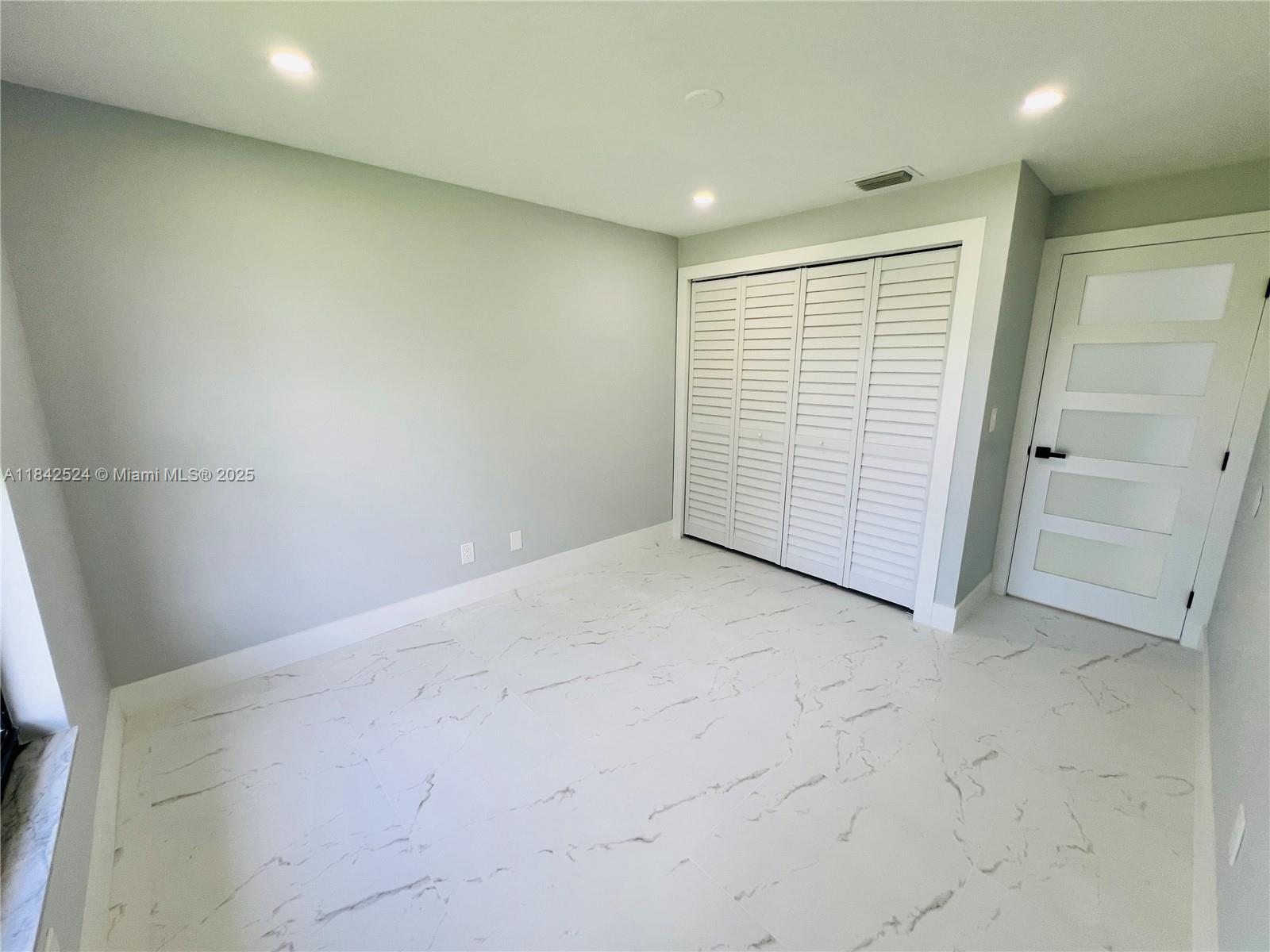 235 SE 44th St, Cape Coral, Florida image 8