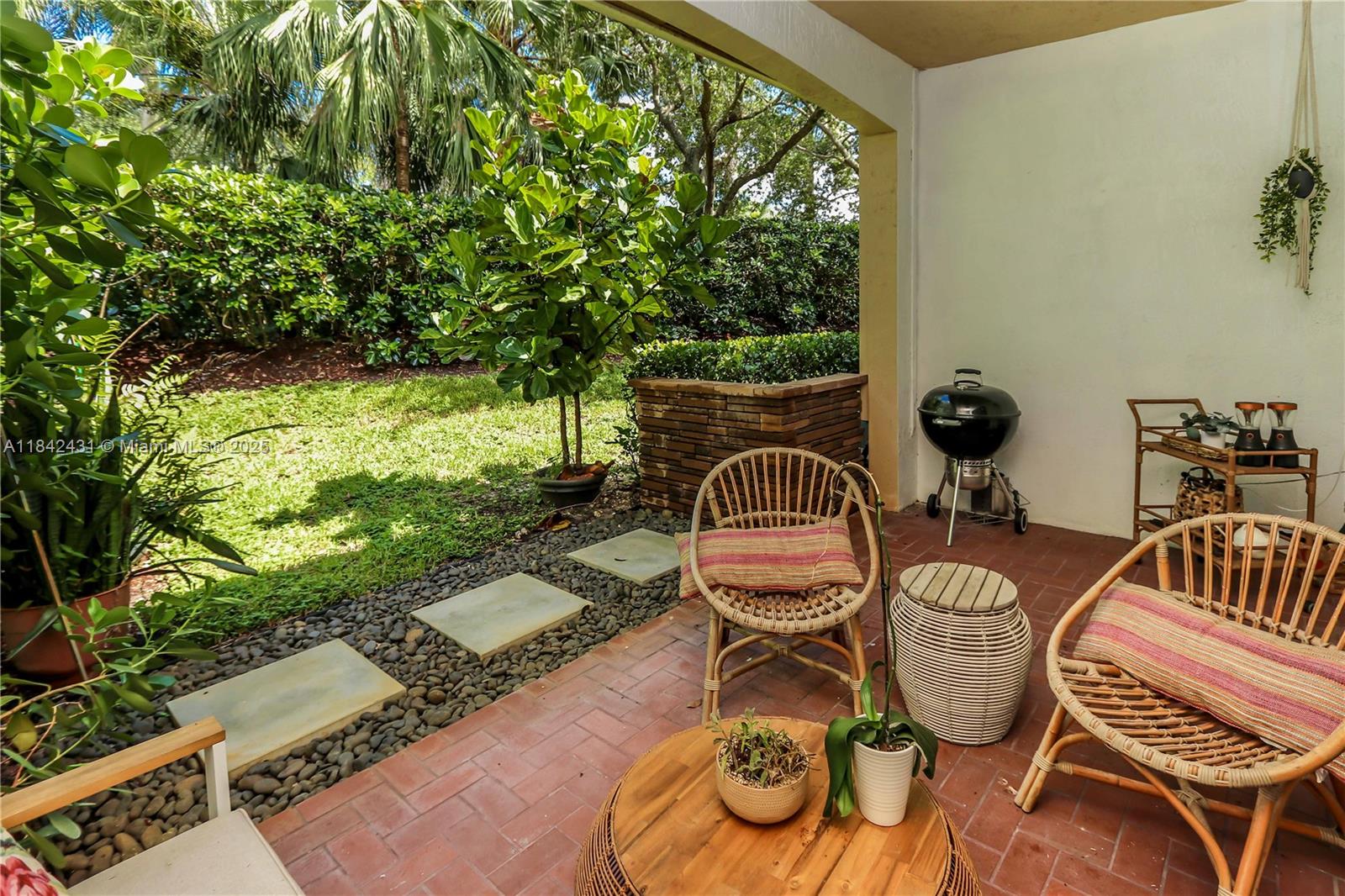4333 Vineyard Cir, Weston, Florida image 23