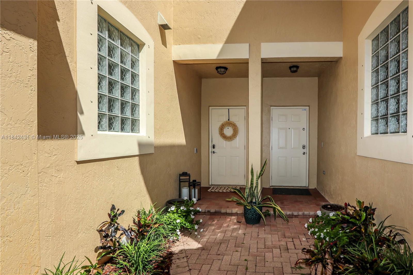 4333 Vineyard Cir, Weston, Florida image 25