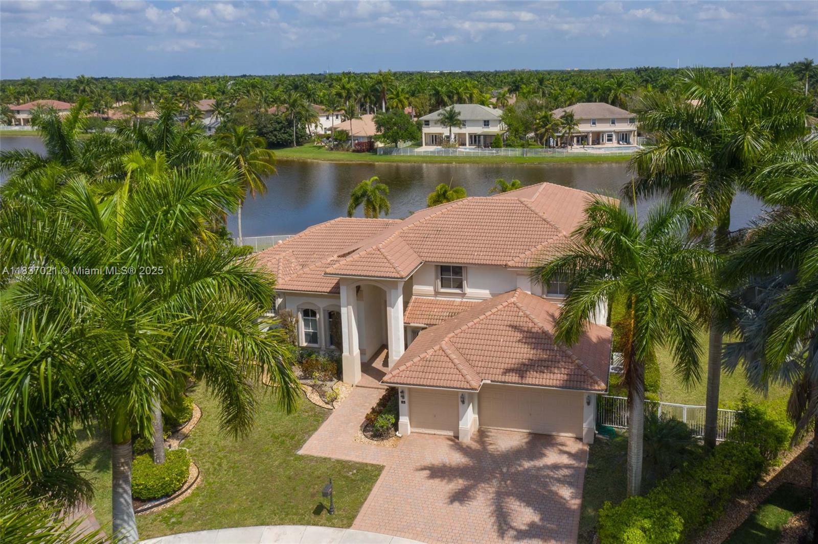 934 Gulfstream Ct, Weston, Florida image 19