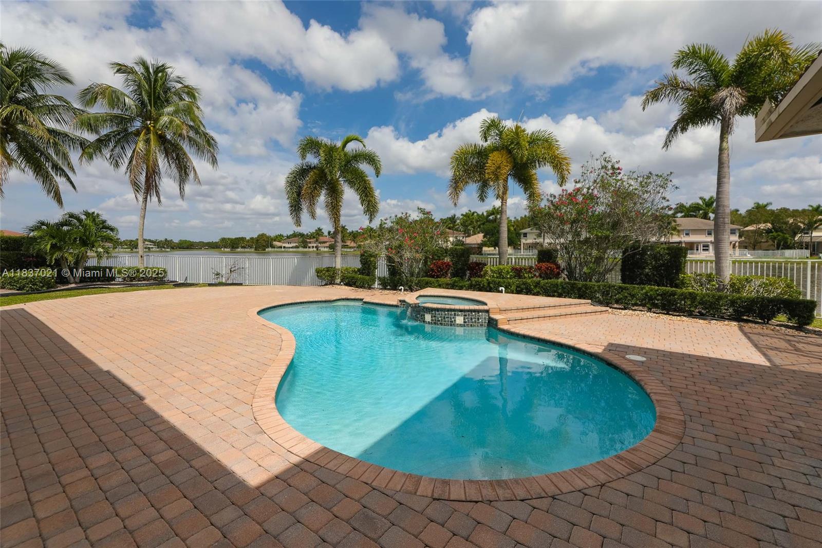 934 Gulfstream Ct, Weston, Florida image 25