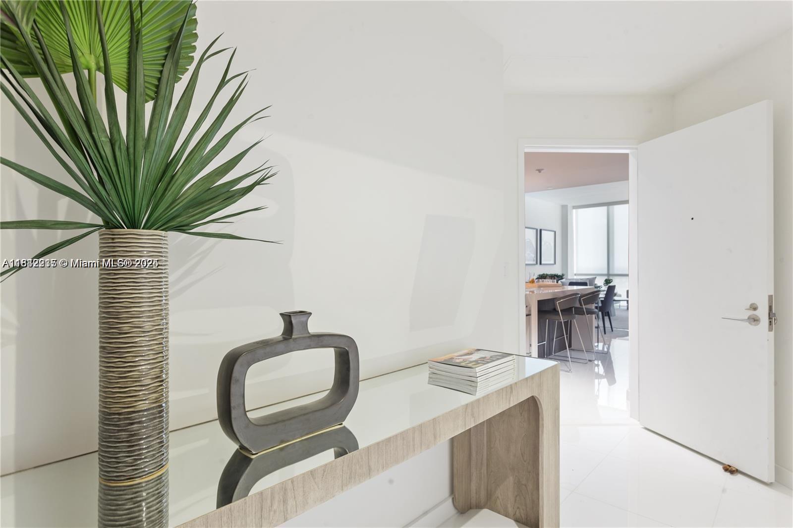 851 NE 1st Ave #2906, Miami, Florida image 2