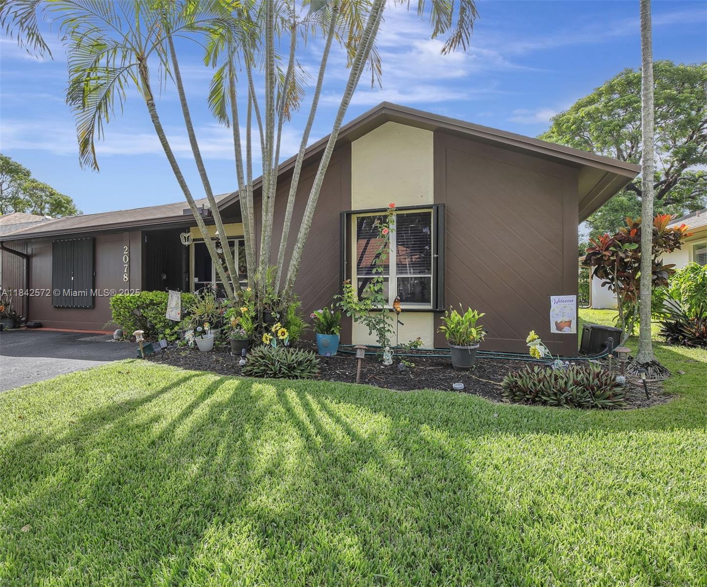 2078 SW 71st Way, Davie, Florida image 5