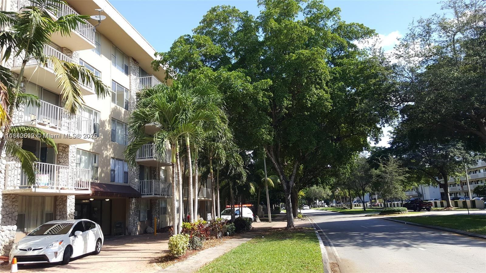 1805 Sans Souci Blvd #525, North Miami, Florida image 13