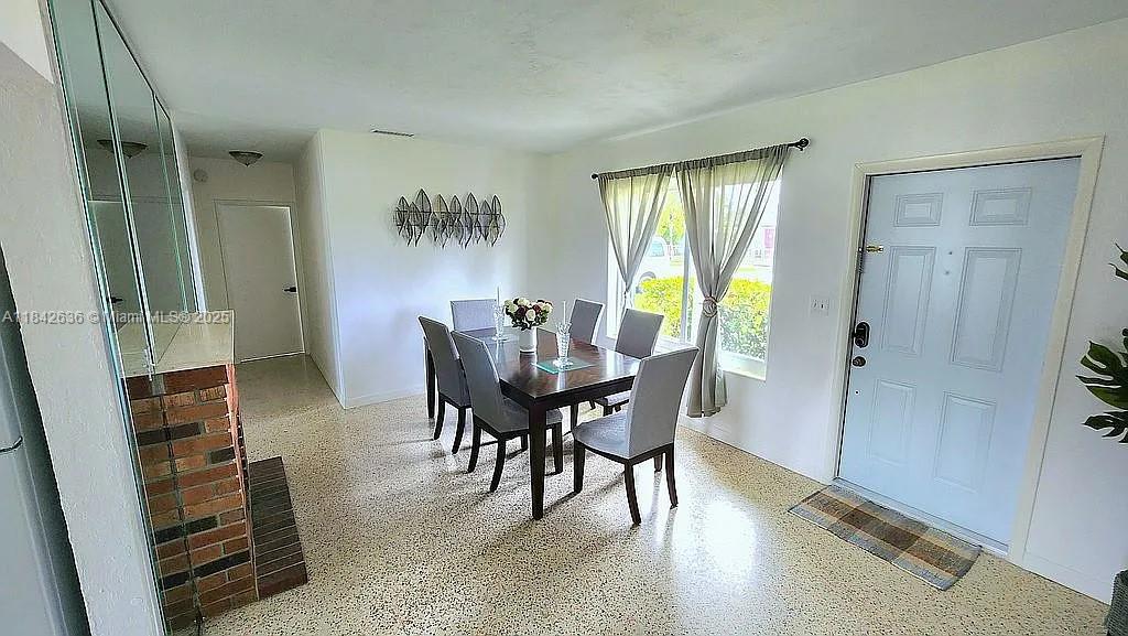 7813 SW 34th Ter, Miami, Florida image 2