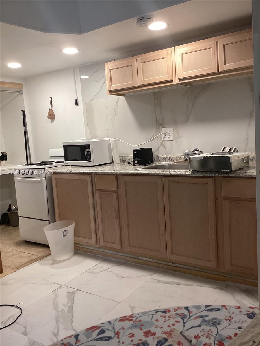 Property photo # 4