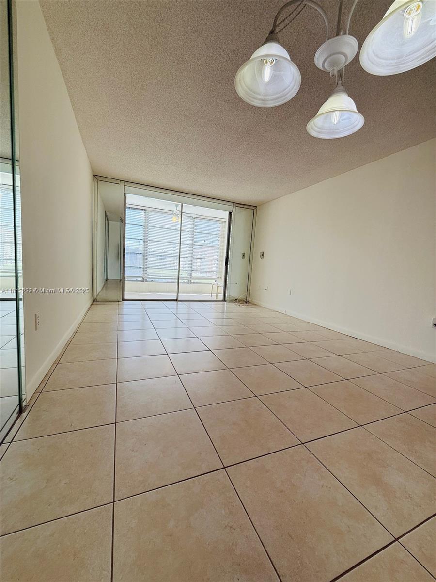 Residential, Sunrise, Florida image 11