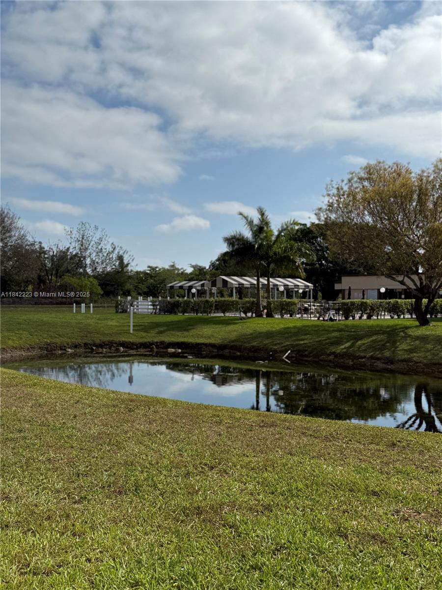 Residential, Sunrise, Florida image 18