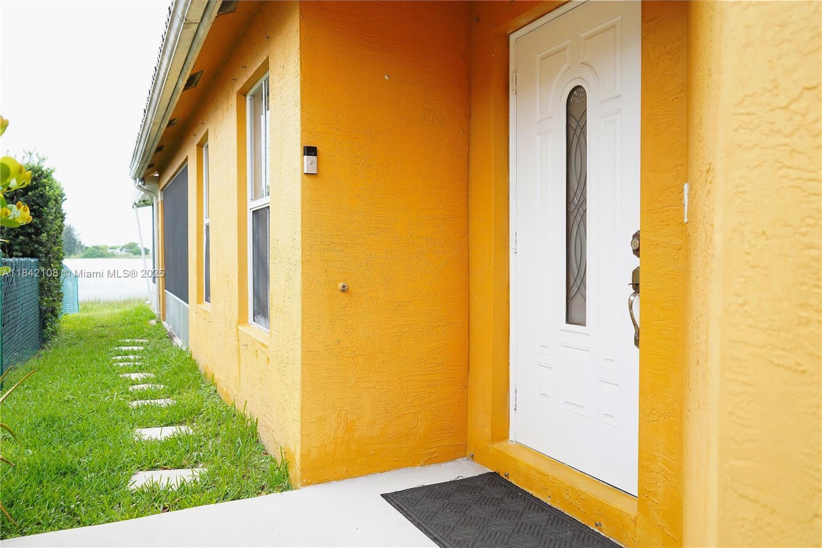 2268 NW 208th Way, Pembroke Pines, Florida image 3