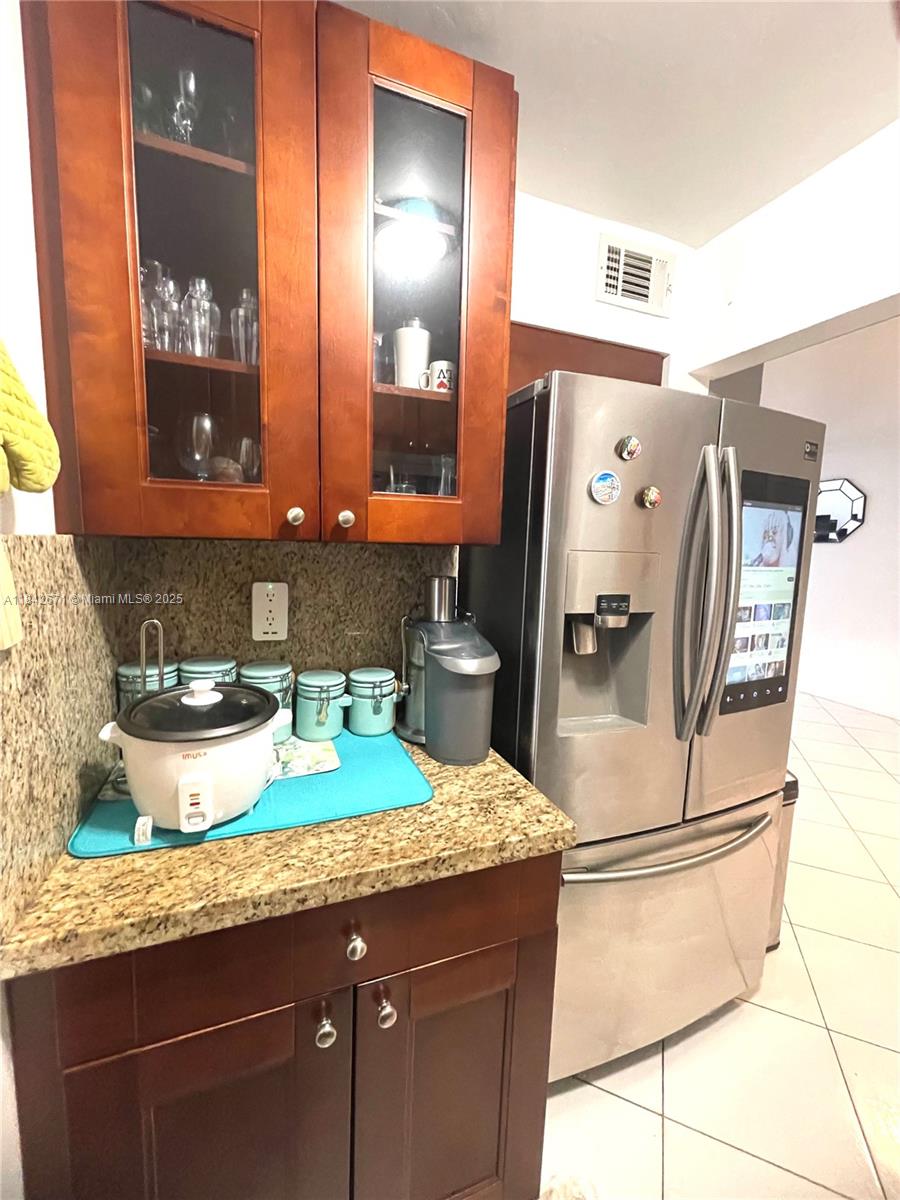 8821 W Flagler St #411, Miami, Florida image 3