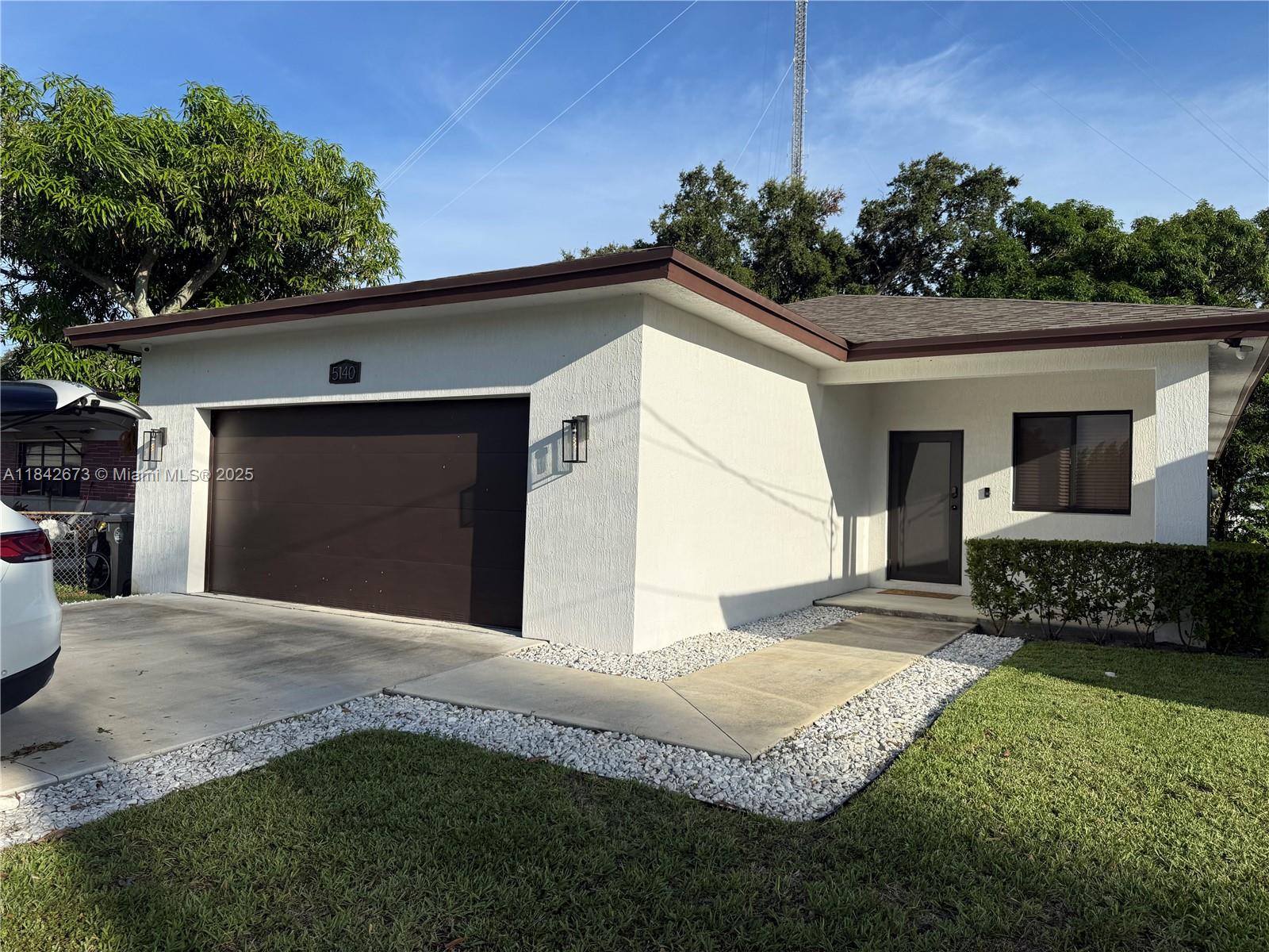 5140 SW 24th St, West Park, Florida image 1