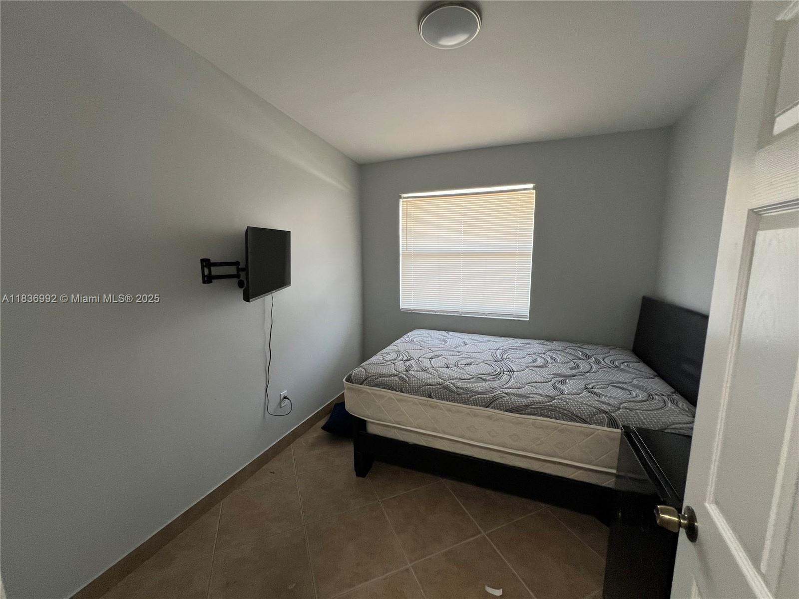 1885 NE 53rd St, Pompano Beach, Florida image 9