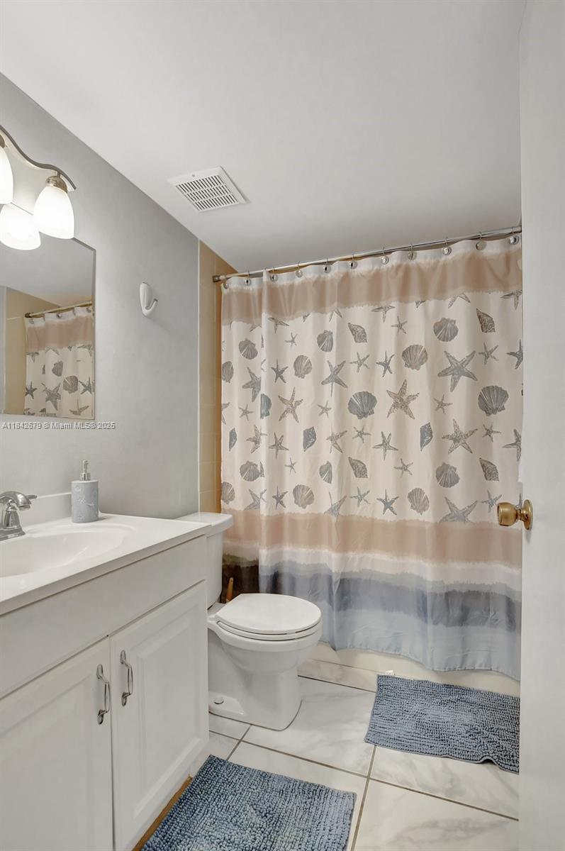588 Trace Cir #211, Deerfield Beach, Florida image 21