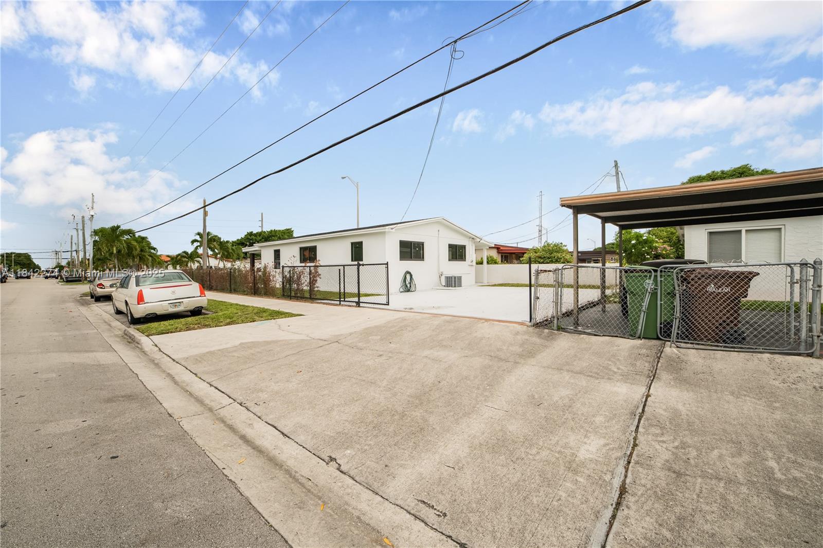 301 W 30th St, Hialeah, Florida image 30