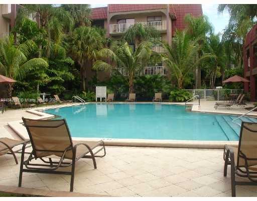 9301 SW 92nd Ave #204C, Miami, Florida image 6