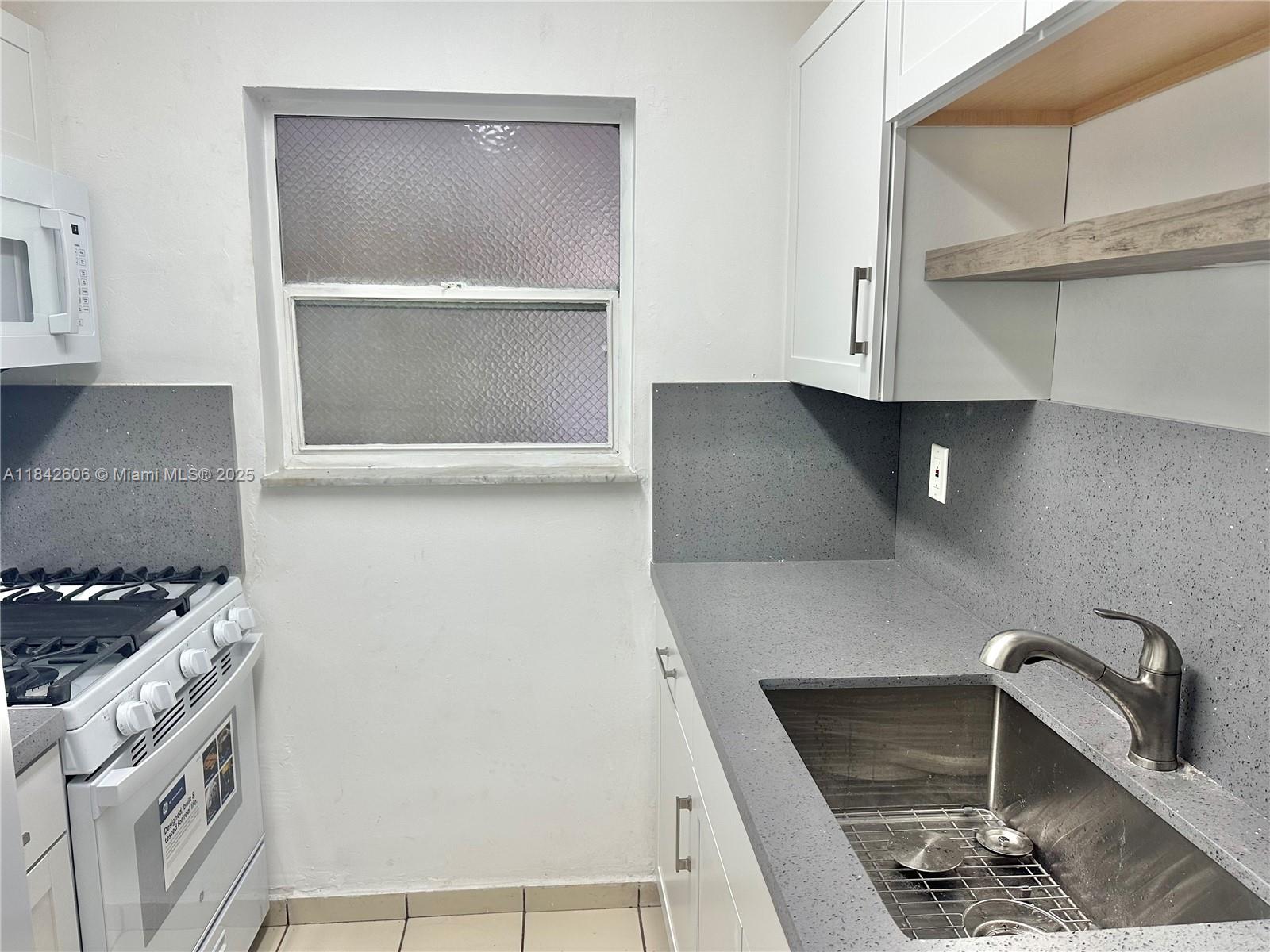 Property photo # 4