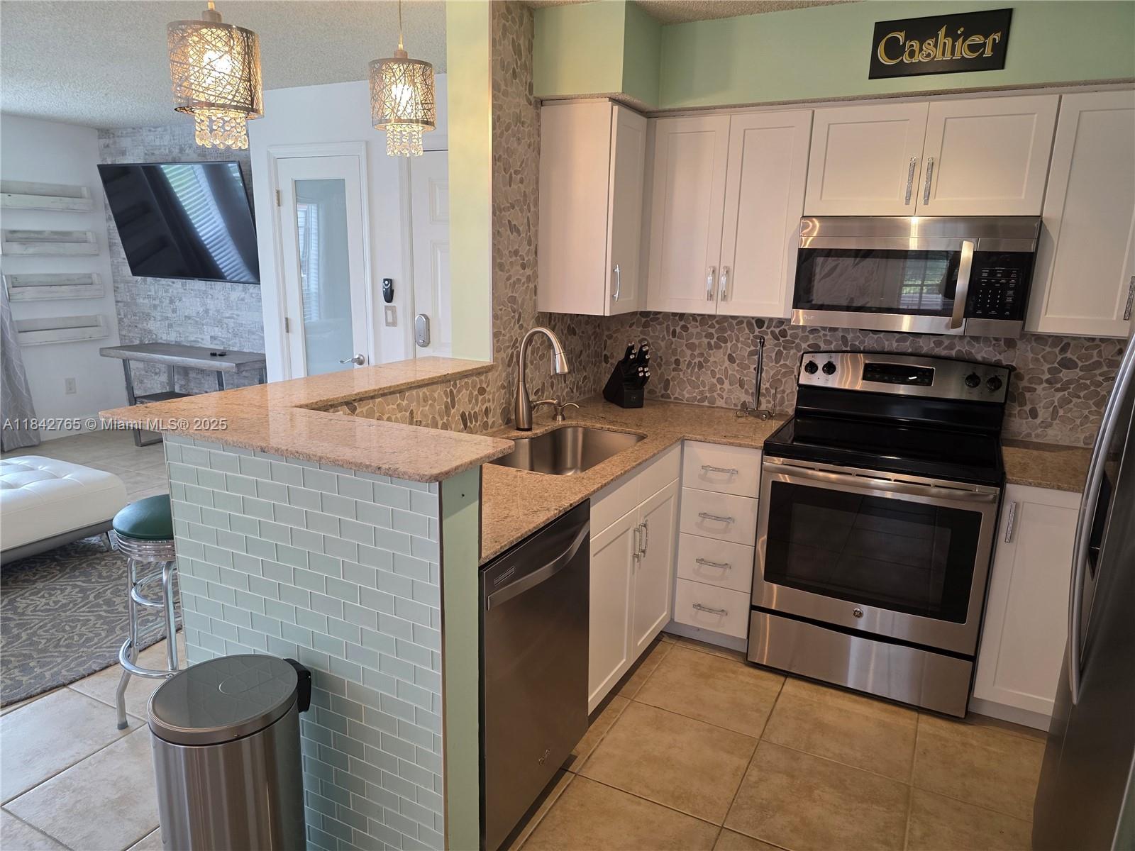 Property photo # 9