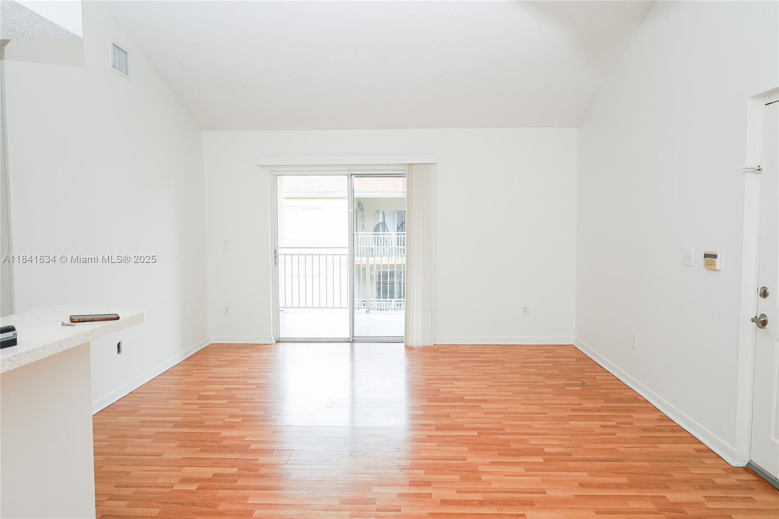 Property photo # 4