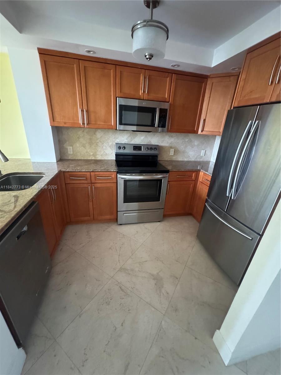Property photo # 6