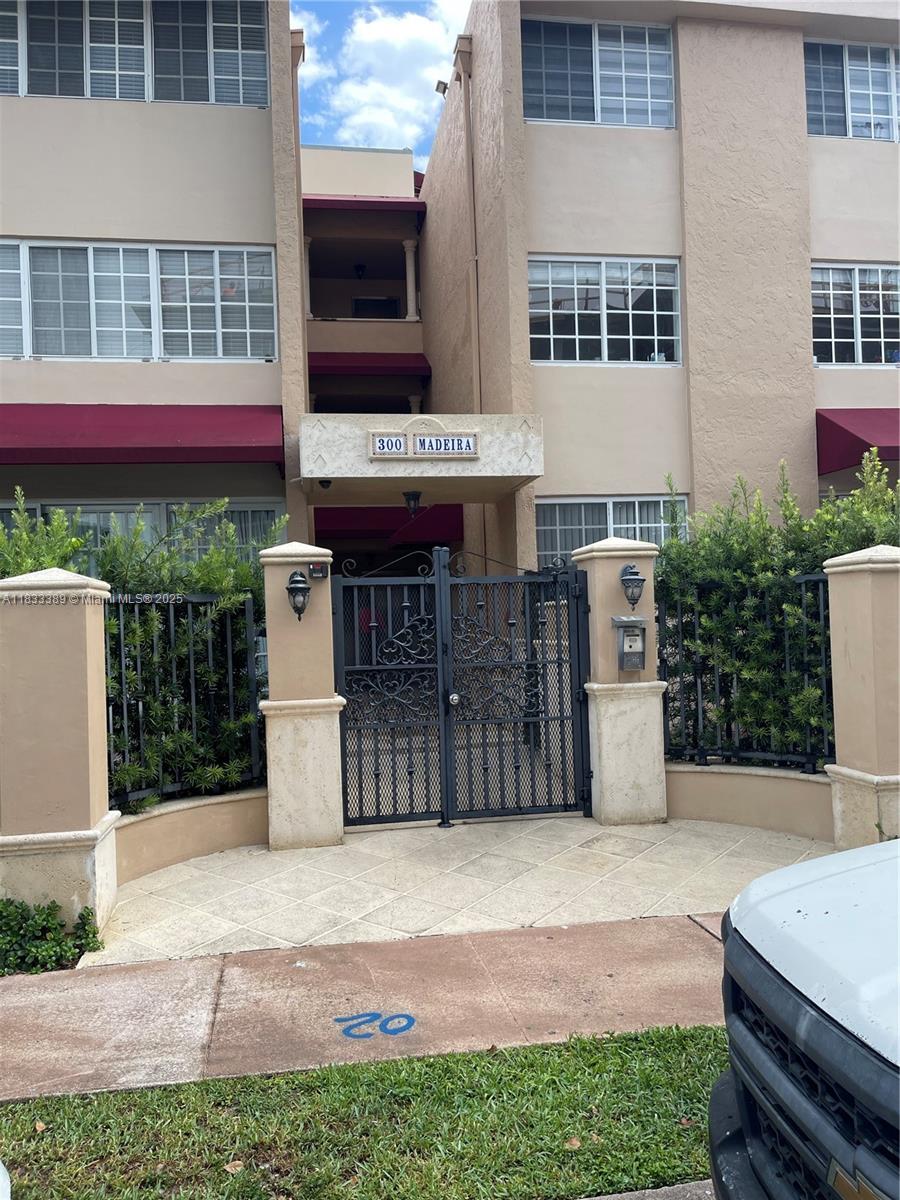 Property photo # 4