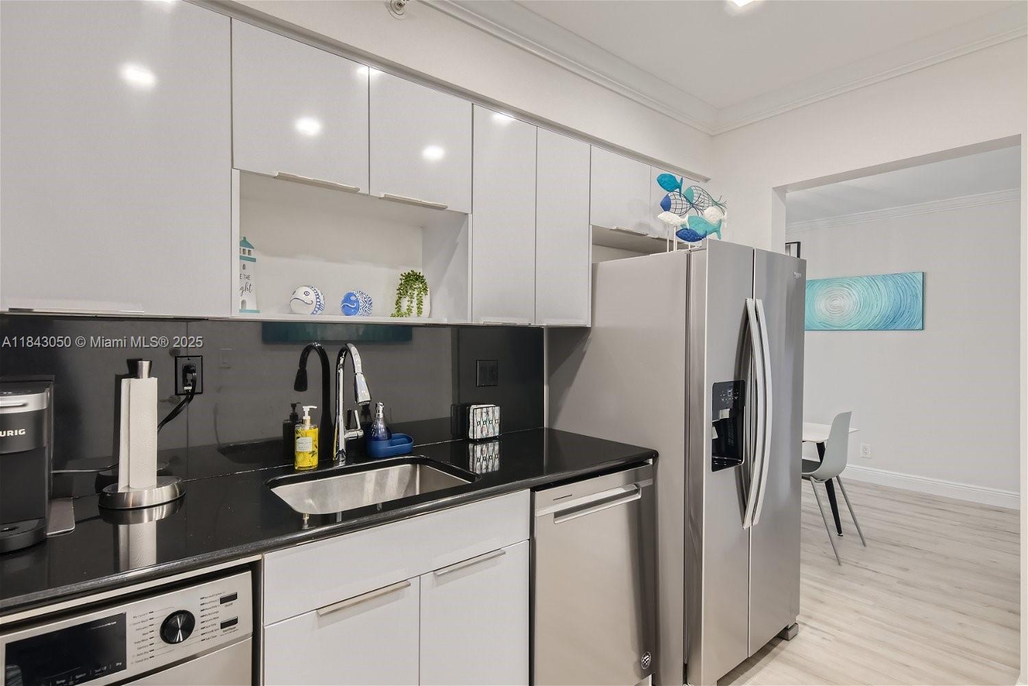Property photo # 6