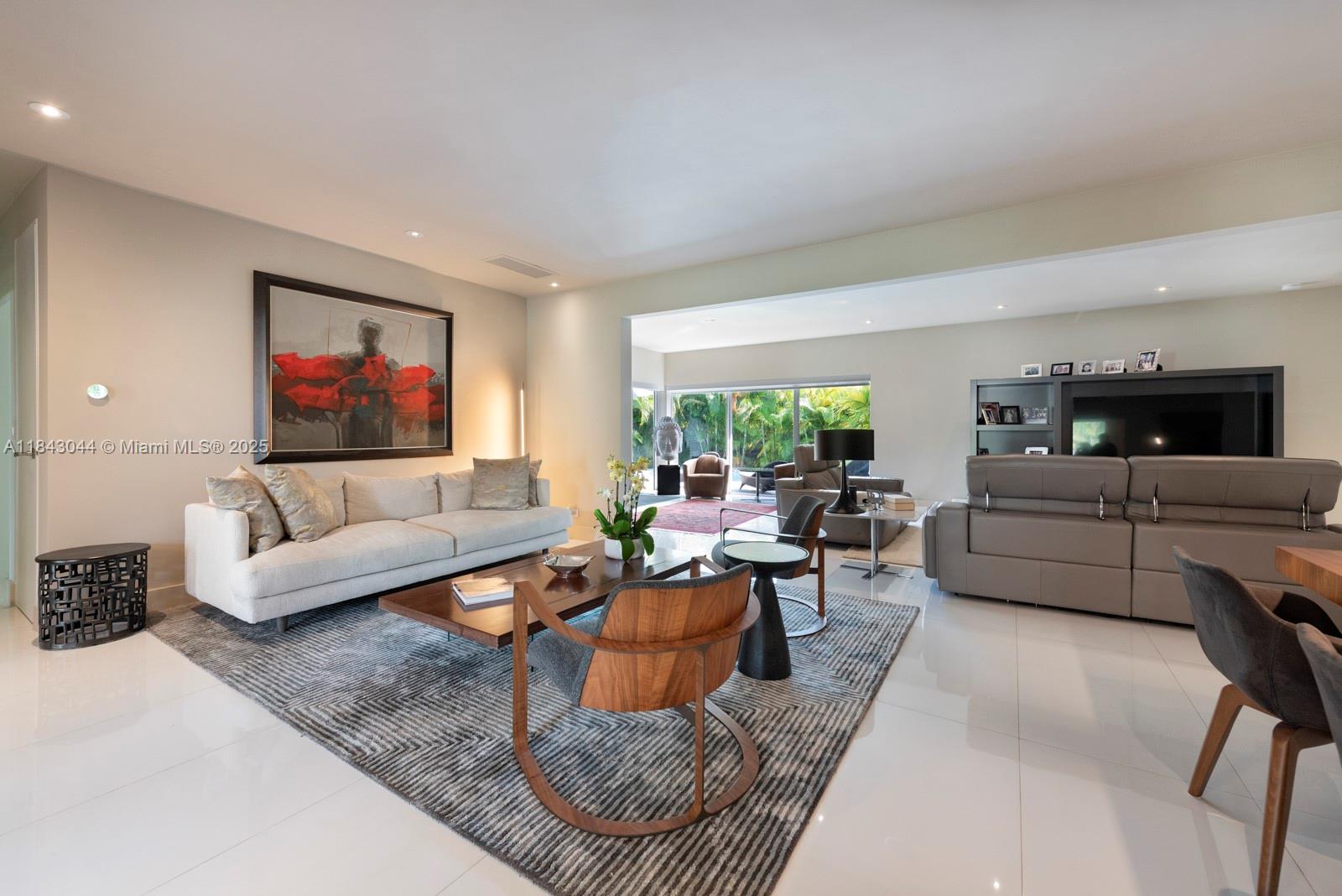 Property photo # 4