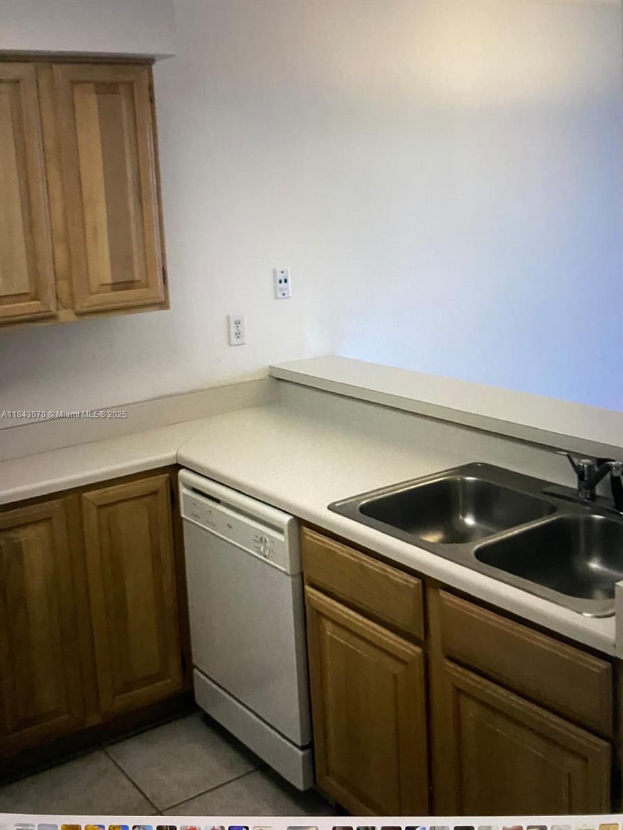 Property photo # 0