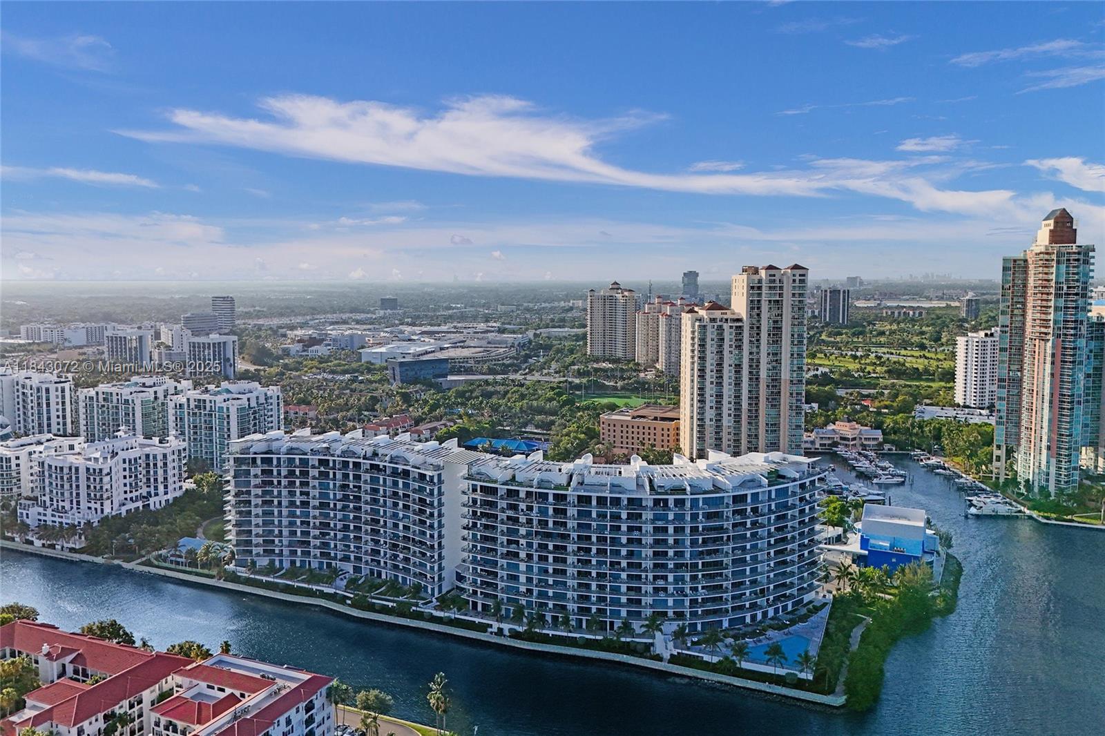 Apartamento en Venta en Aventura, FL