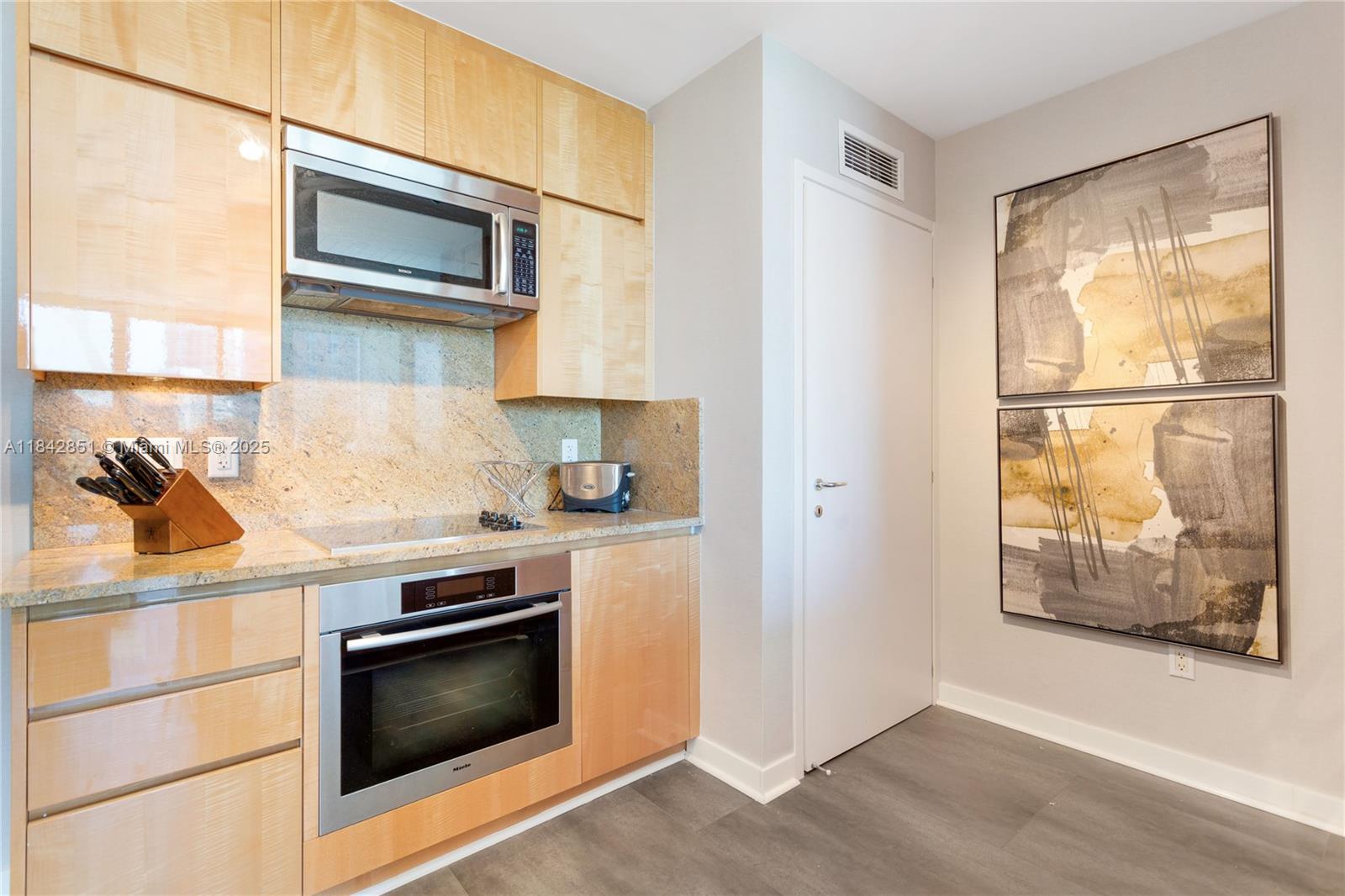 Property photo # 8