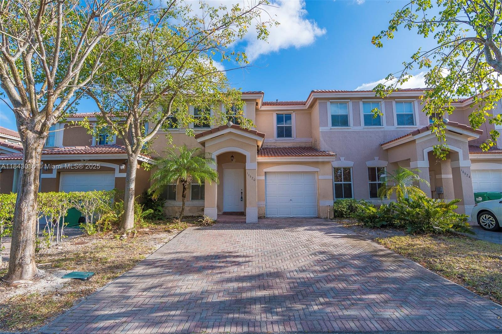 Property photo # 0