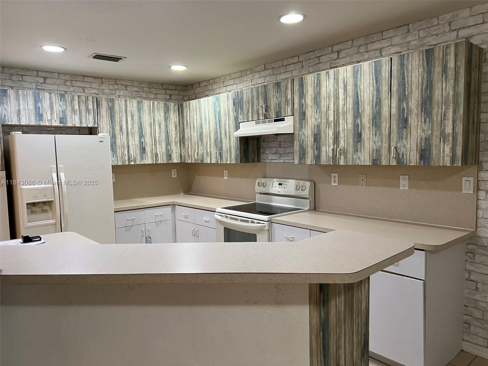 Property photo # 8