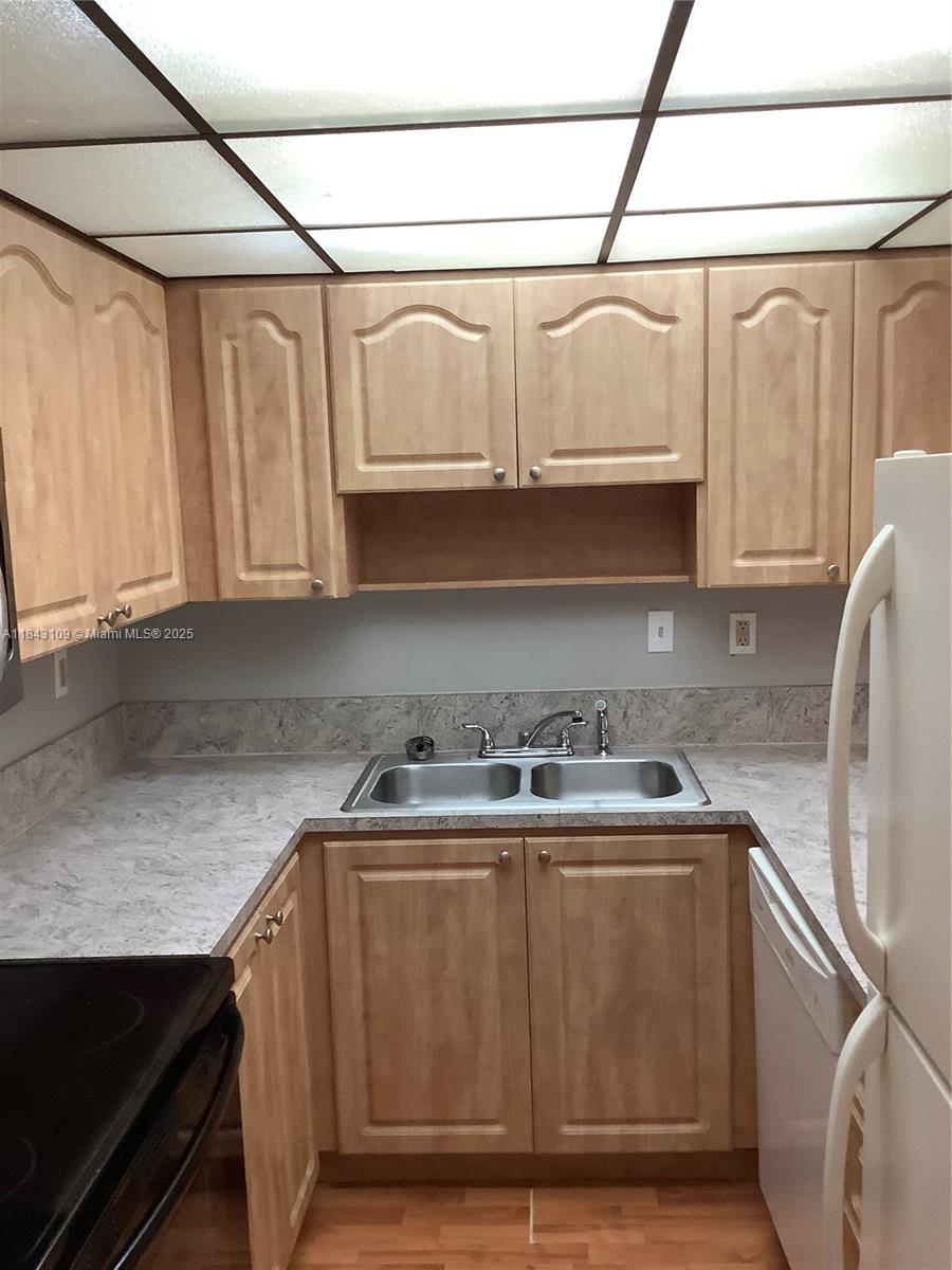 Property photo # 4